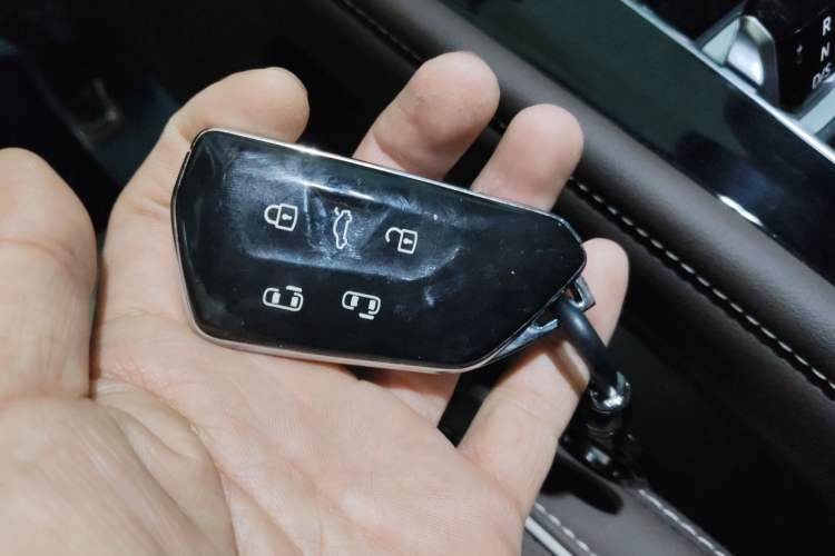 Used Volkswagen Viloran 2023 380TSI Prestige Edition
