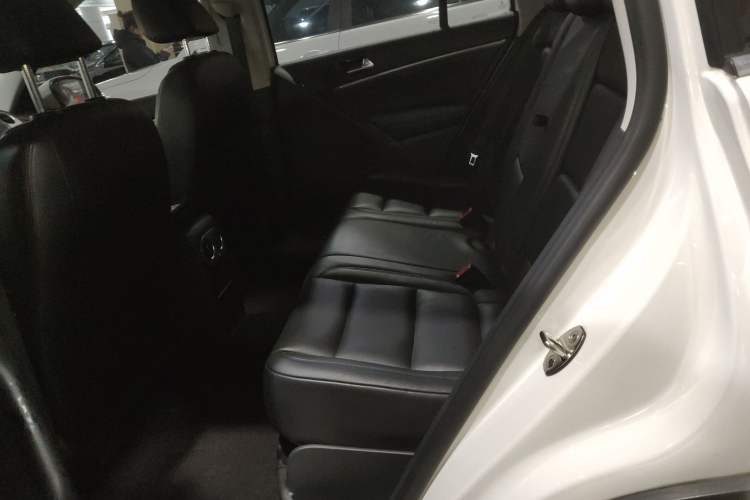 Used Volkswagen Tiguan 2015 1.8TSI Automatic Two-Wheel Drive Luxury Model
