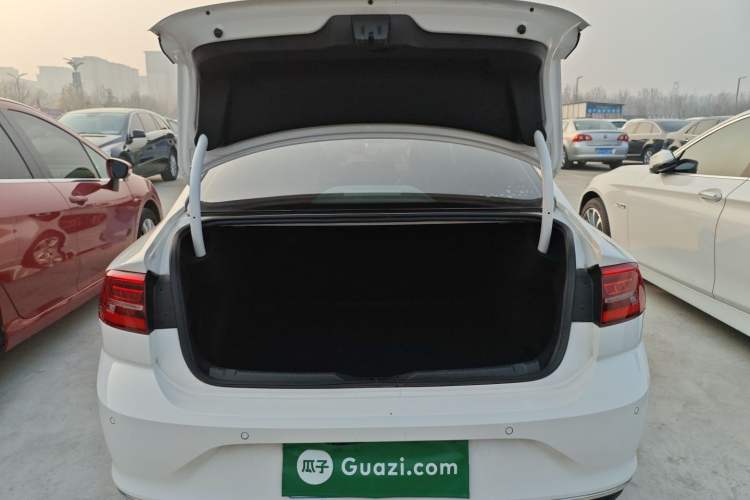 Used Volkswagen Lamando 2019 230TSI DSG Fashion Edition China VI
