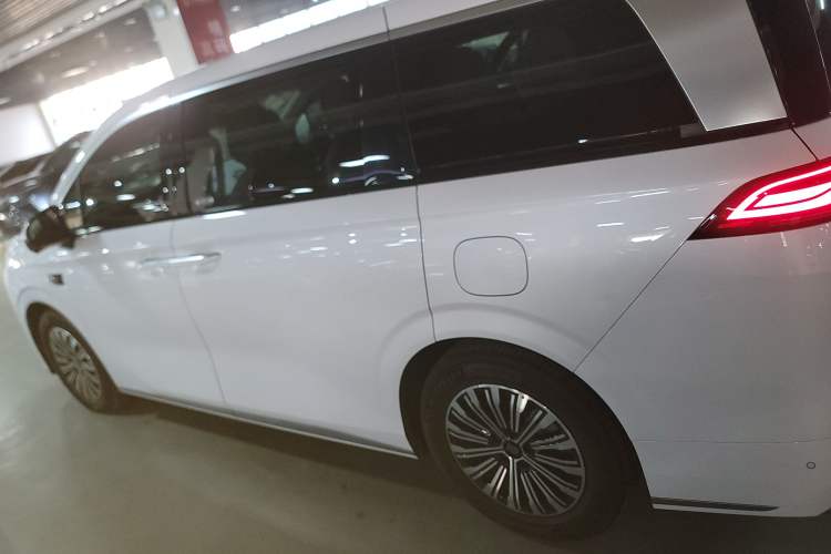 Used BYD Xia 2025 DM-i 1.5T 180km Beyond Edition
