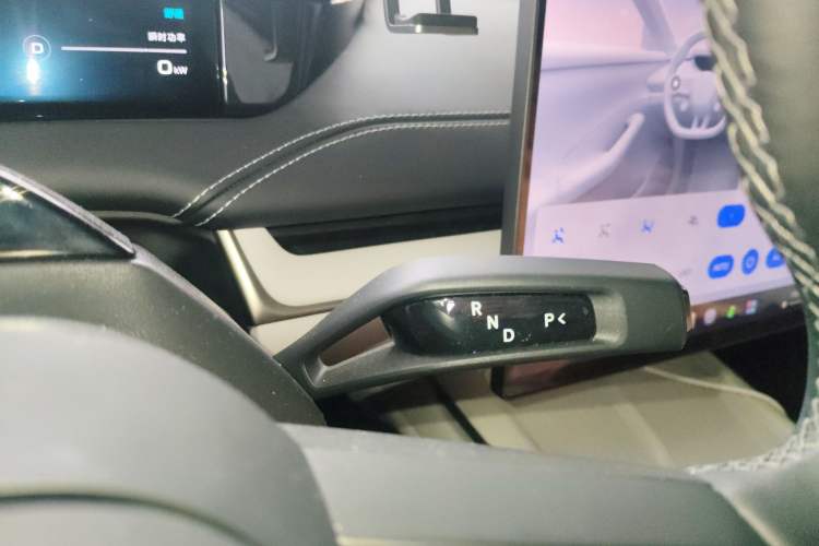 Used Xiaomi Auto SU7 2024 Rear-Drive Long-Range Intelligent Driving Version
