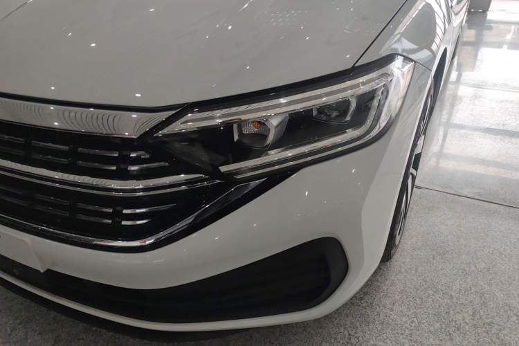 Used Volkswagen Sagitar 2025 Revised Version Three 300TSI DSG Excellence Edition