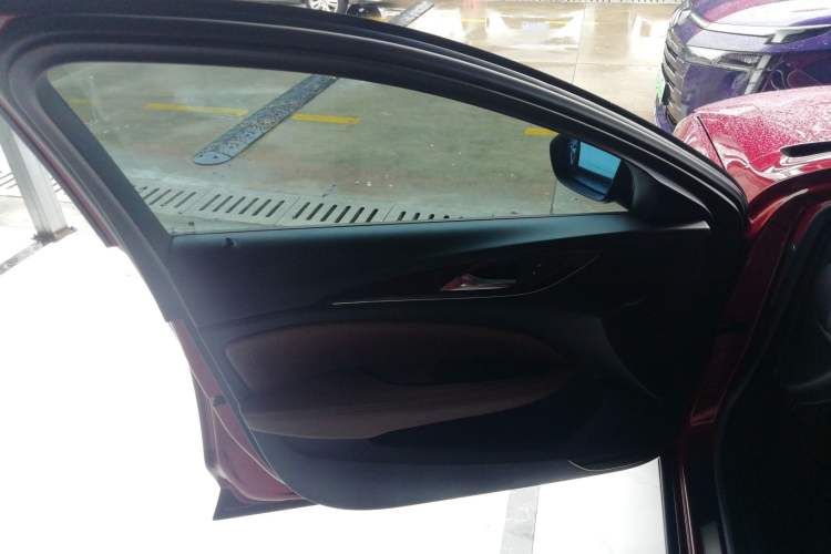 Used Buick Regal 2019 Revised 20T Luxury Version China VI Standard
