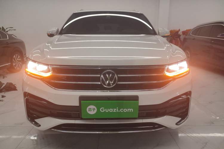 Used Volkswagen Tiguan L 2023 330TSI Automatic Two-Wheel Drive R-Line Enjoyment Edition
