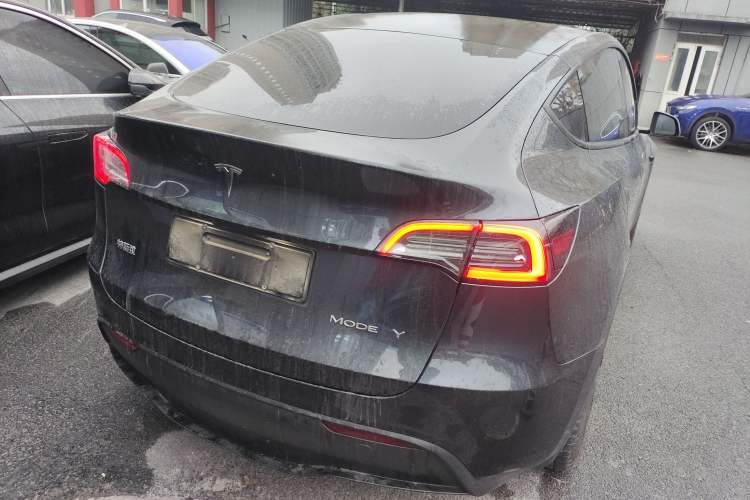 Used Tesla Model Y 2024 Rear-Wheel-Drive Version
