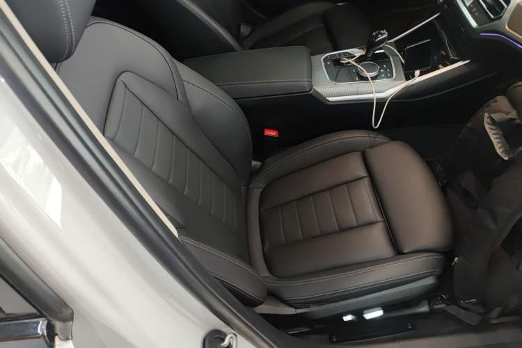 Used BMW 3 Series 2021 325i M Sport Night Edition package
