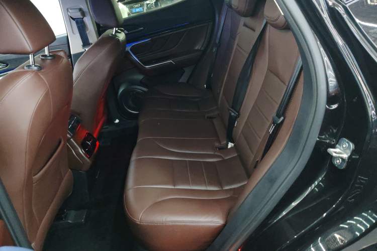 Used Wey VV5 2017 2.0T Ultra-Luxury Version
