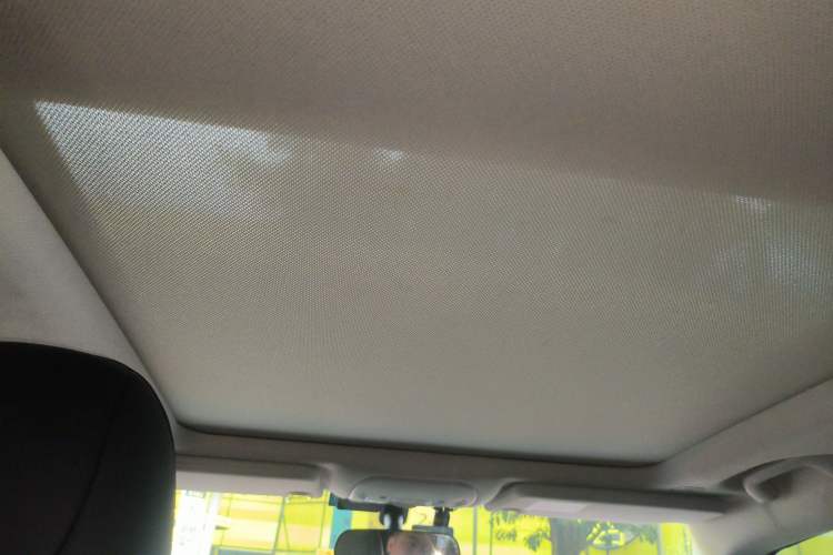 Used  Renegade 2019 220T Automatic Elite Edition
