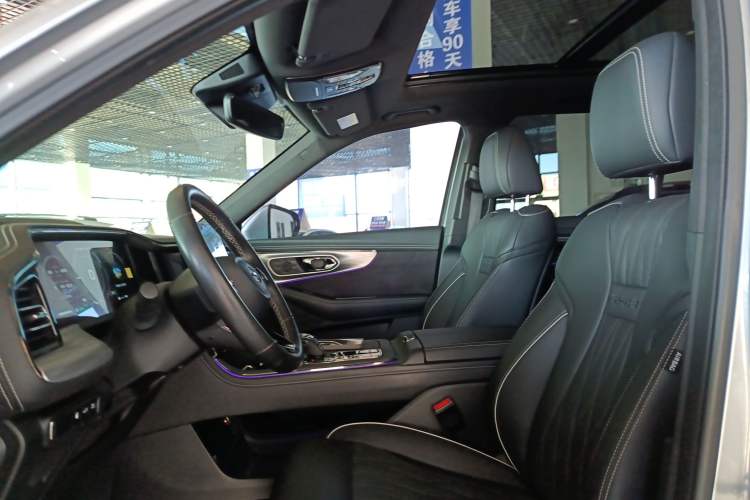 Used GAC Trumpchi GS8 2022 Dual-Engine Series 2.0TM Two-Wheel Drive Prestige Edition (7 Seats)
