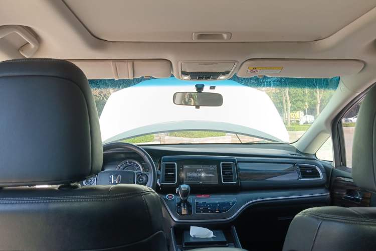 Used Honda Elysion 2016 2.4L Style Edition
