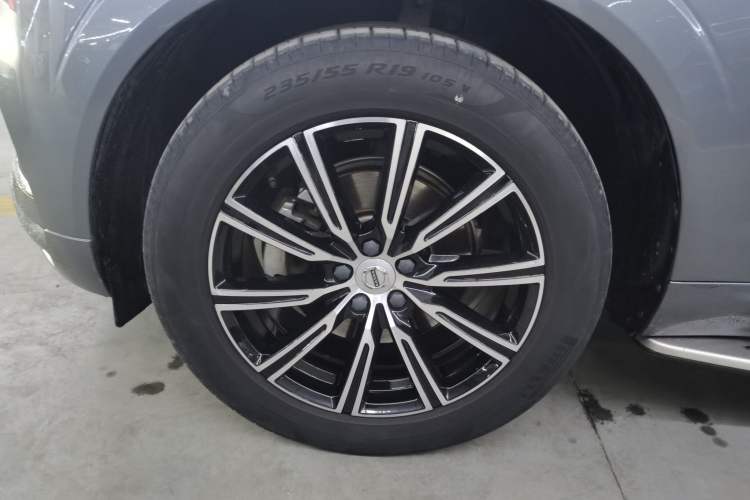 Used Volvo XC60 2020 T5 4x4 Smart Luxury Edition