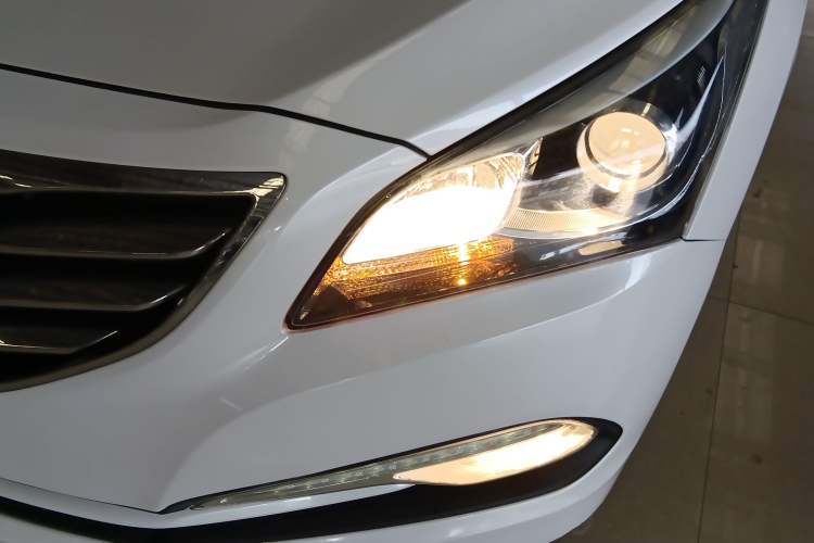 Used Hyundai Mistra 2014 1.8L Automatic Smart GLS
