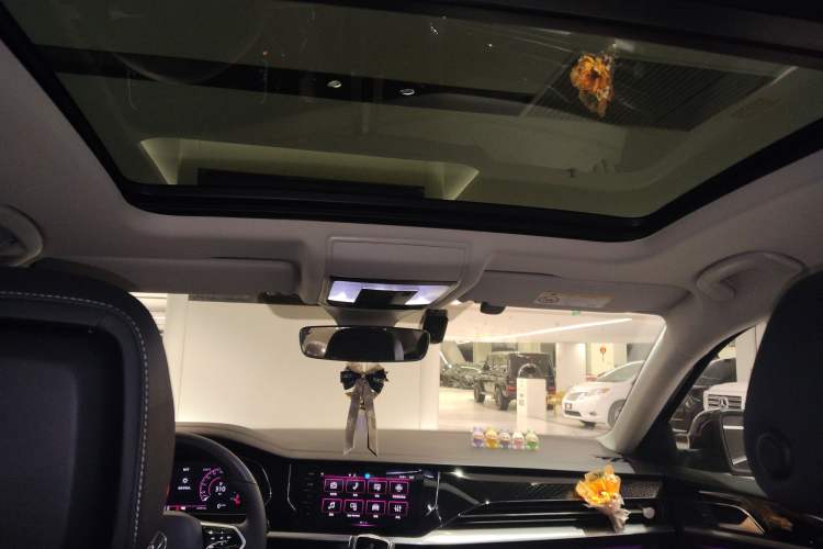 Used Volkswagen Passat 2024 380TSI Starry Luxury Edition
