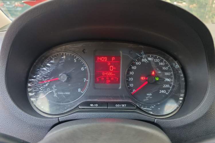 Used Volkswagen Polo 2013 1.6L Automatic Luxury Edition
