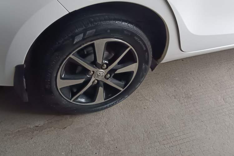 Used Toyota YARiS L 2016 Revised 1.5E CVT Charming Edition
