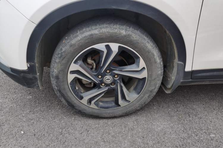 Used Dongfeng Aeolus AX7 2016 2.0L Automatic Zhiyi Trim
