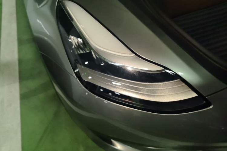 Used Tesla Model 3 2019 Standard Range Rear-Drive Upgraded Version
