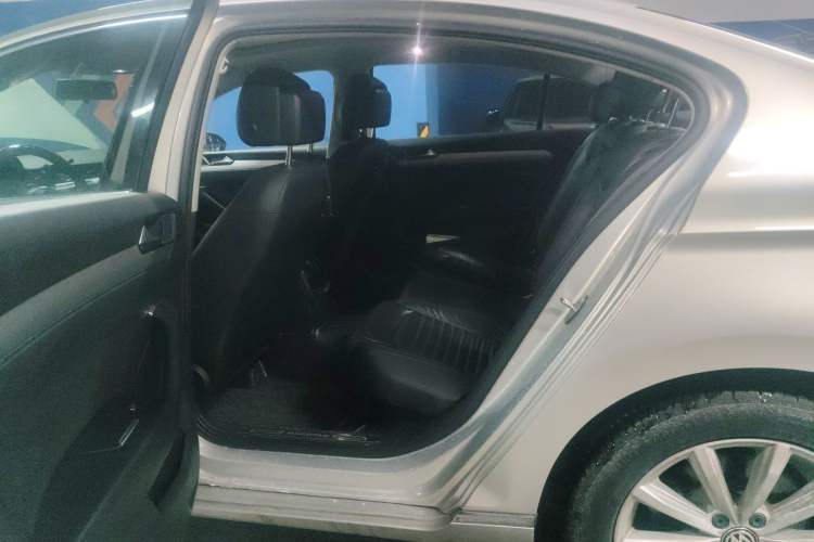 Used Volkswagen Magotan 2017 330TSI DSG Leading Model
