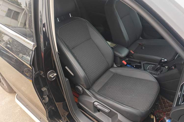 Used Volkswagen Tiguan L 2021 280TSI Automatic Two-Wheel Drive Smart Edition