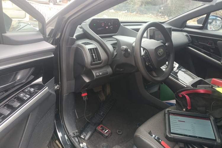 Used Toyota FAW Toyota bZ4X 2022 Two-Wheel-Drive Elite JOY Edition