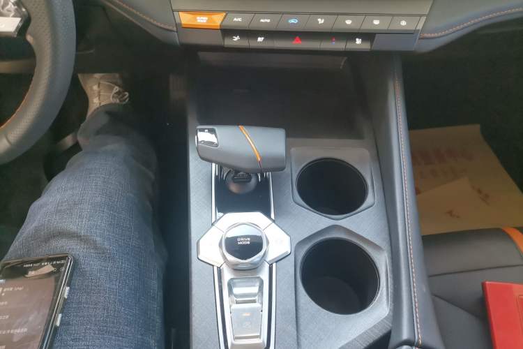 Used Changan UNI-V 2024 1.5T Prestige Edition
