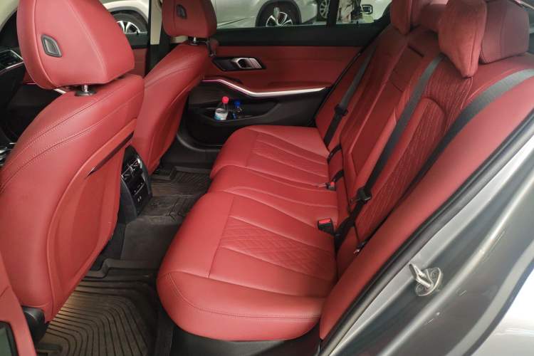 Used BMW i3 2022 eDrive 35 L
