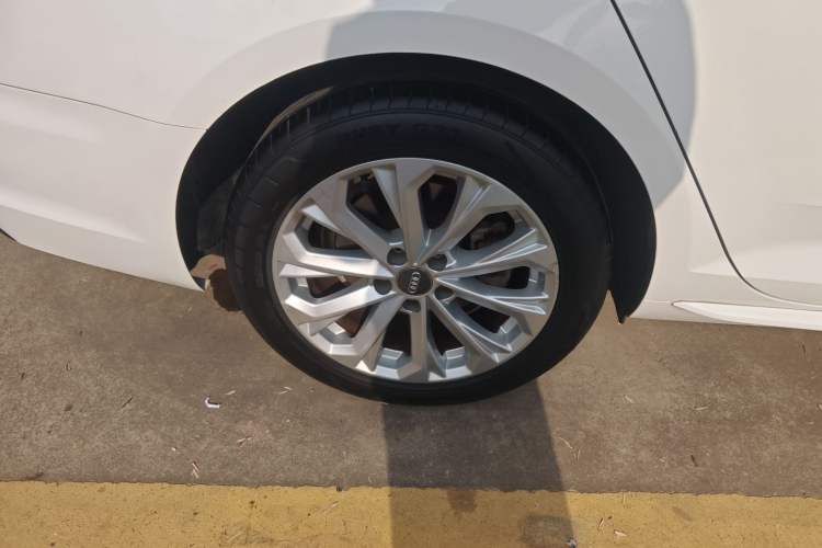 Used Audi A4L 2019 40 TFSI Ambition Version China V