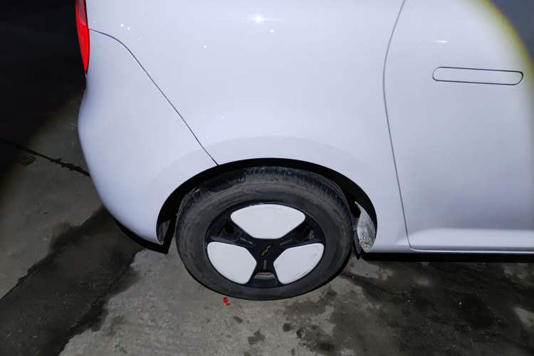 Used  Lumin 2023 301km Honey Dew Edition