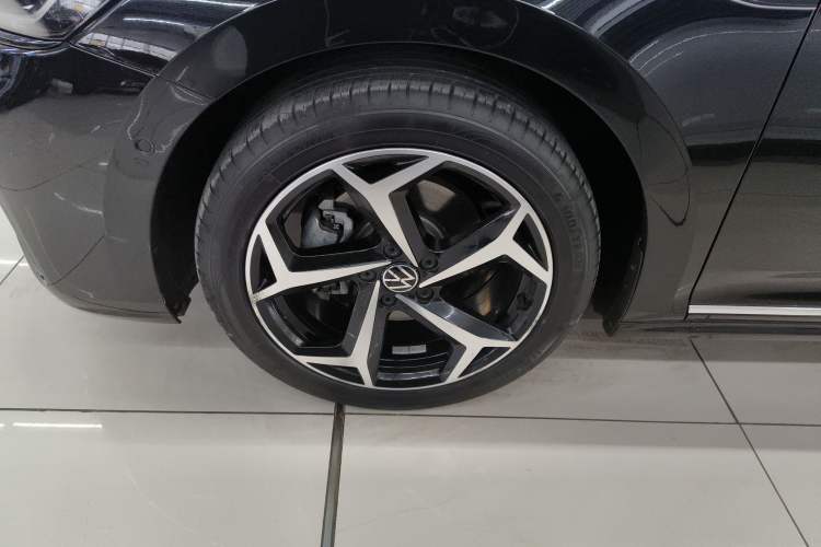 Used Volkswagen Passat 2023 Restyled 330TSI Starry Luxury Edition
