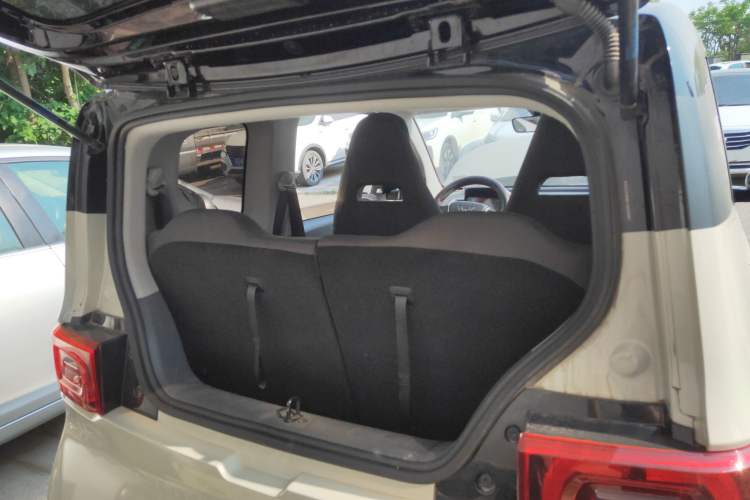 Used Wuling Hongguang MINIEV 2022 Macaron Premium Model – Lithium Iron Phosphate
