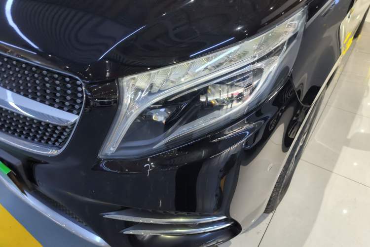 Used Mercedes-Benz V-Class 2020 V 260 L Long-wheelbase Luxury Edition