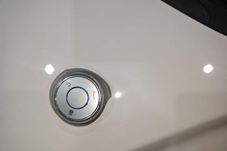 Used NETA V 2021 Standard Range Entertainment Version – Upgraded Model