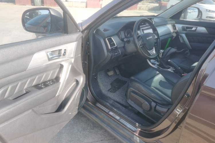 Used Haval H2 2016 Red Label 1.5T Automatic Two-Wheel Drive Elite Model
