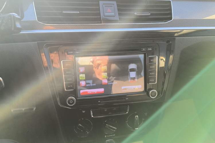 Used Volkswagen C-TREK 2017 1.6L Automatic Comfort Model
