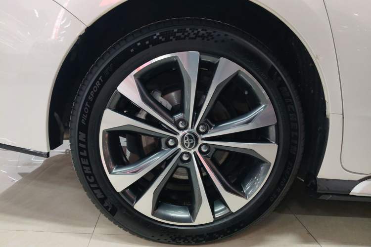 Used Toyota Granvia 2023 2.5L Hybrid Prestige VIP Edition