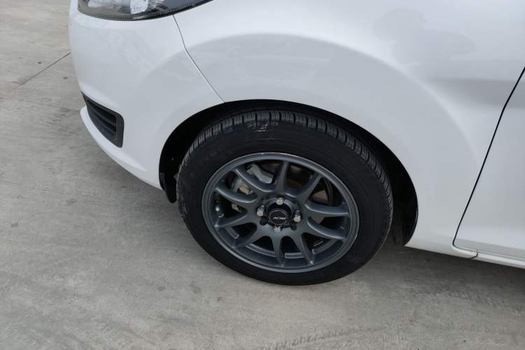 Used Ford Fiesta 2013 Hatchback 1.5L Manual Fashion Edition