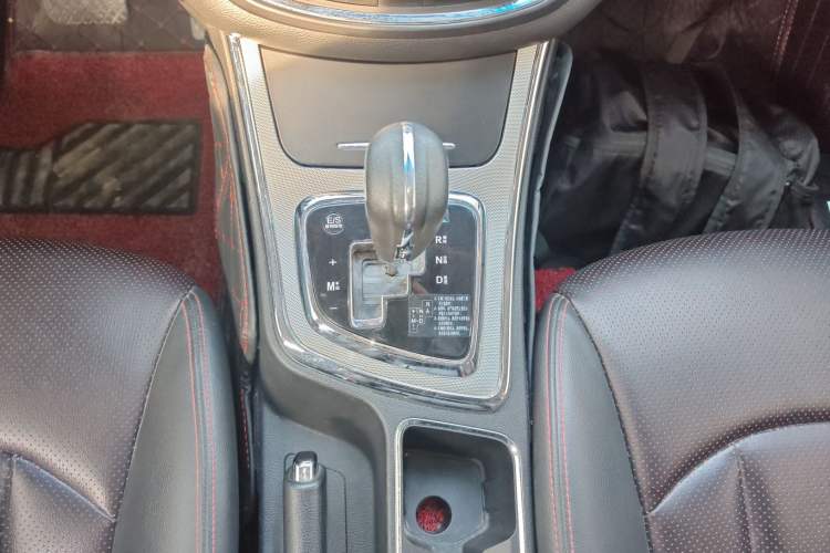 Used Baojun 560 2016 1.8L iAMT Luxury Model
