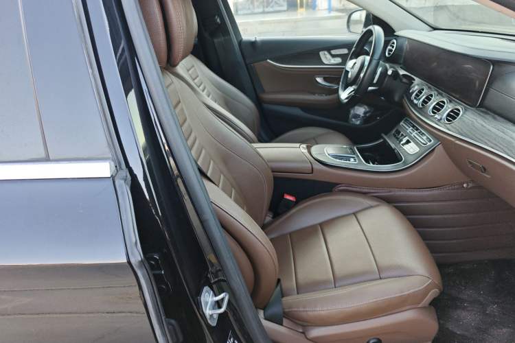 Used Mercedes-Benz E-Class 2019 Restyled E 300 L Sporty and Stylish Edition
