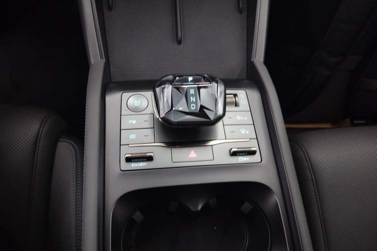 Used BYD Qin L 2025 DM-i Smart Drive 80KM Leading Model
