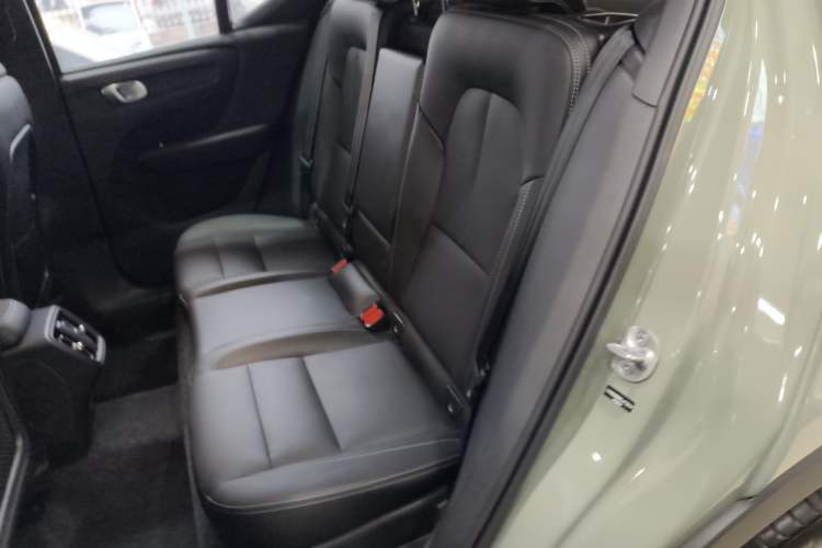 Used Volvo XC40 2024 B4 4x4 Smart Luxury Edition