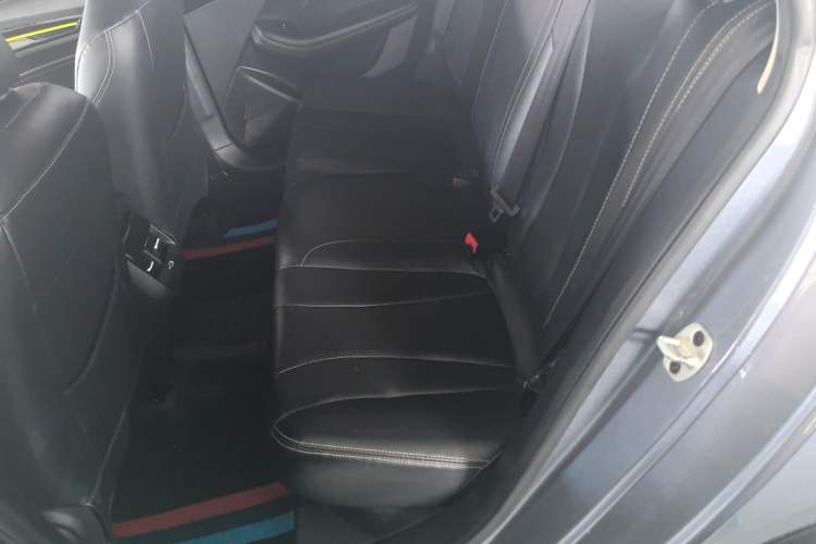 Used Roewe i5 2021 1.5L CVT Platinum Edition