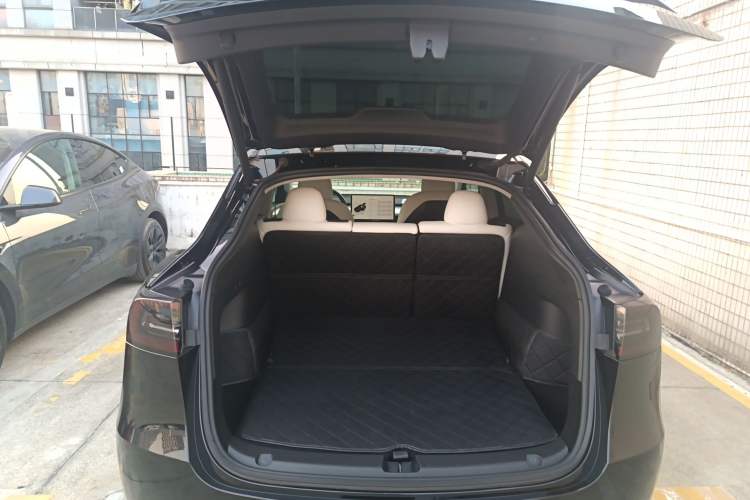 Used Tesla Model Y 2022 Rear-Wheel-Drive Version
