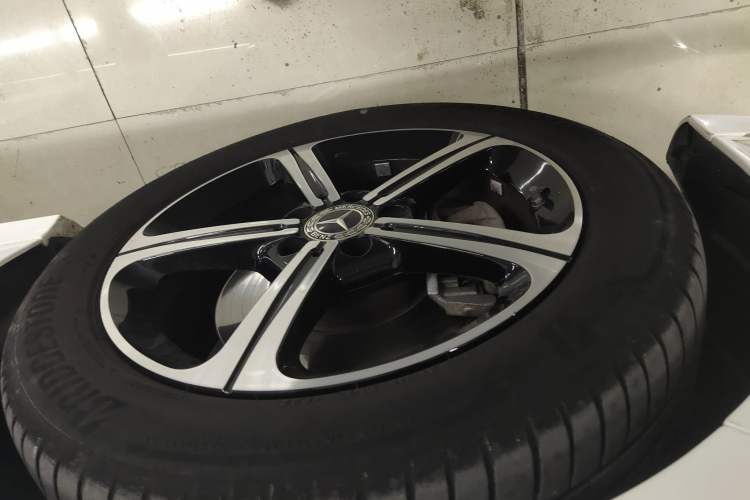 Used Mercedes-Benz A-Class 2022 Revised Version A 200 L Sport Sedan Fashionable Style
