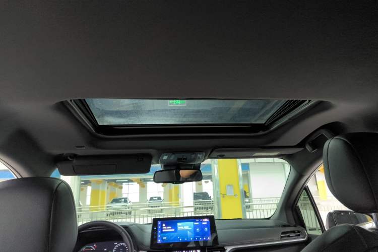 Used Toyota Sienna 2021 2.5L Hybrid Ultimate Edition
