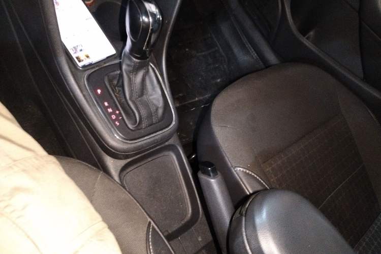 Used Volkswagen Polo 2014 1.4L Automatic Comfort Edition
