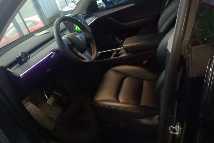 Used Tesla Model Y 2023 Rear-Wheel-Drive Version