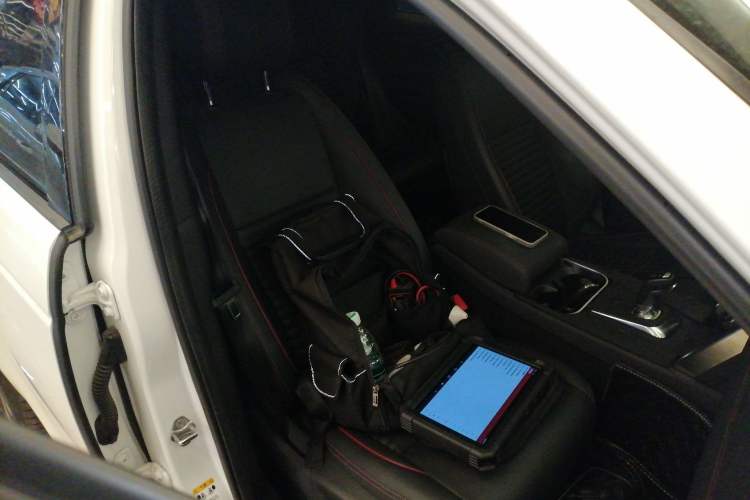 Used Land Rover Discovery Sport 2020 249 PS R-Dynamic Performance Tech Edition 7 Seats
