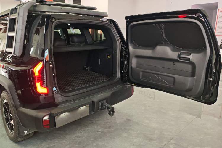 Used Deepal G318 2024 Four-Wheel-Drive Air Suspension Model