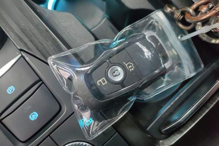 Used Ford Explorer 2023 EcoBoost 285 Four-Wheel Drive Titanium Edition 7-Seater
