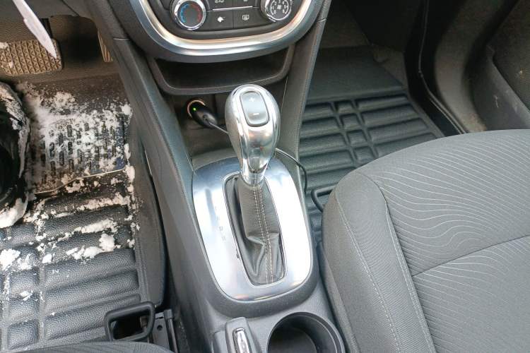 Used Buick Encore 2014 1.4T Automatic Two-Wheel Drive Urban Elite Model
